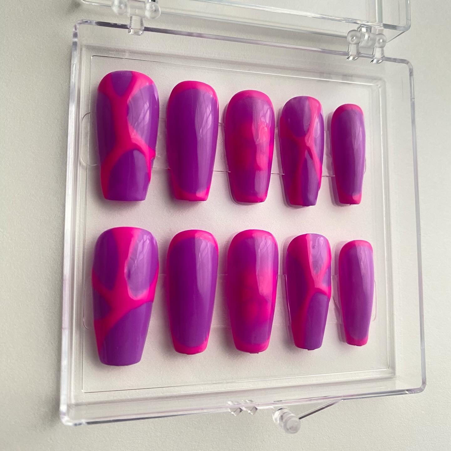 Pink and purple nail set